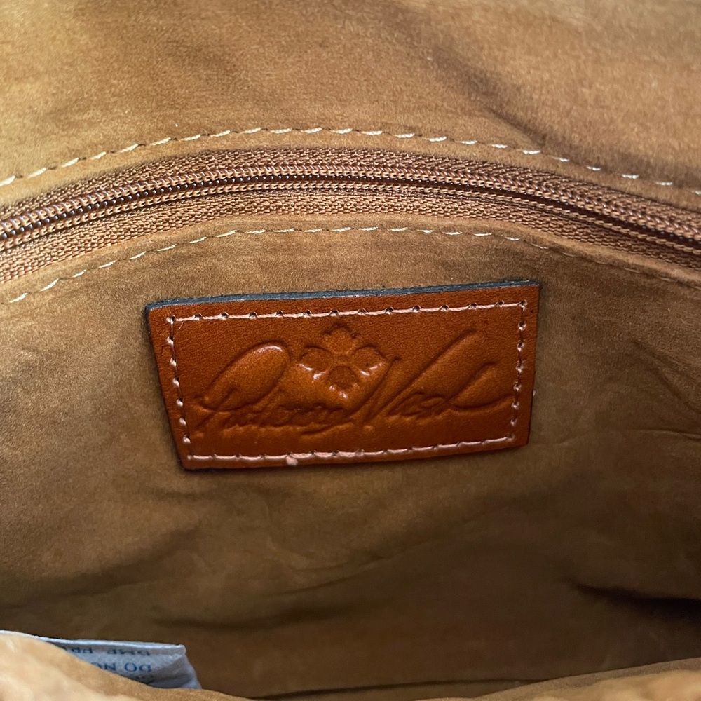 Patricia Nash Tooled Leather Cassini Wristlet - Picture 5 of 15